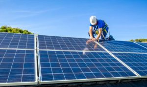 Installation et mise en production des panneaux solaires photovoltaïques à Blaye
